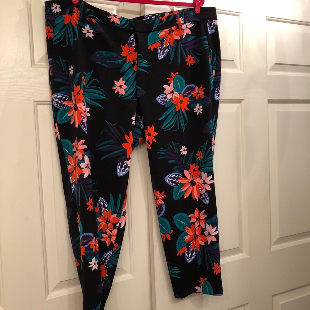 Old Navy Floral Crop Pants